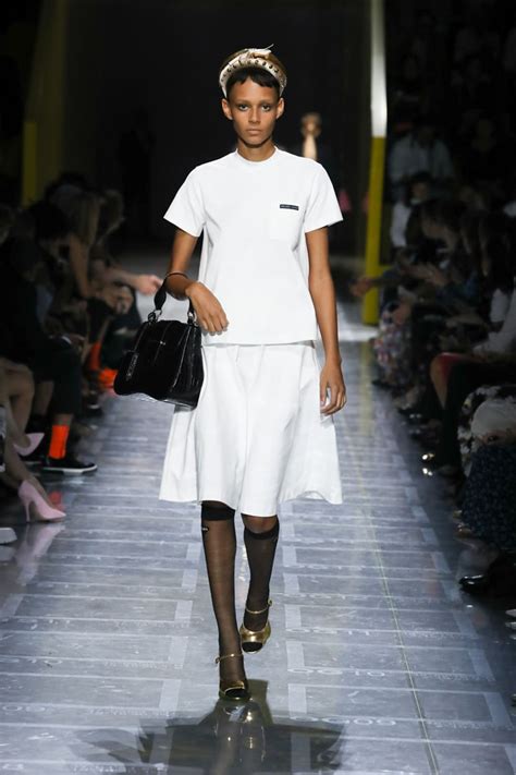 sfilata fondazione prada 13 gennaio 2019|SS 2019 Womenswear .